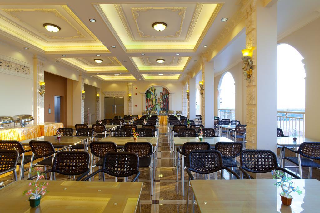 Hotel Grand Town Makassar Eksteriør bilde