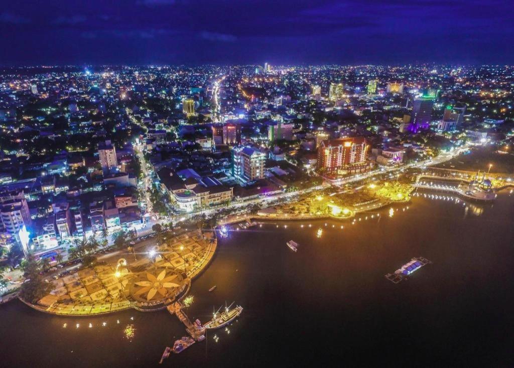Hotel Grand Town Makassar Eksteriør bilde